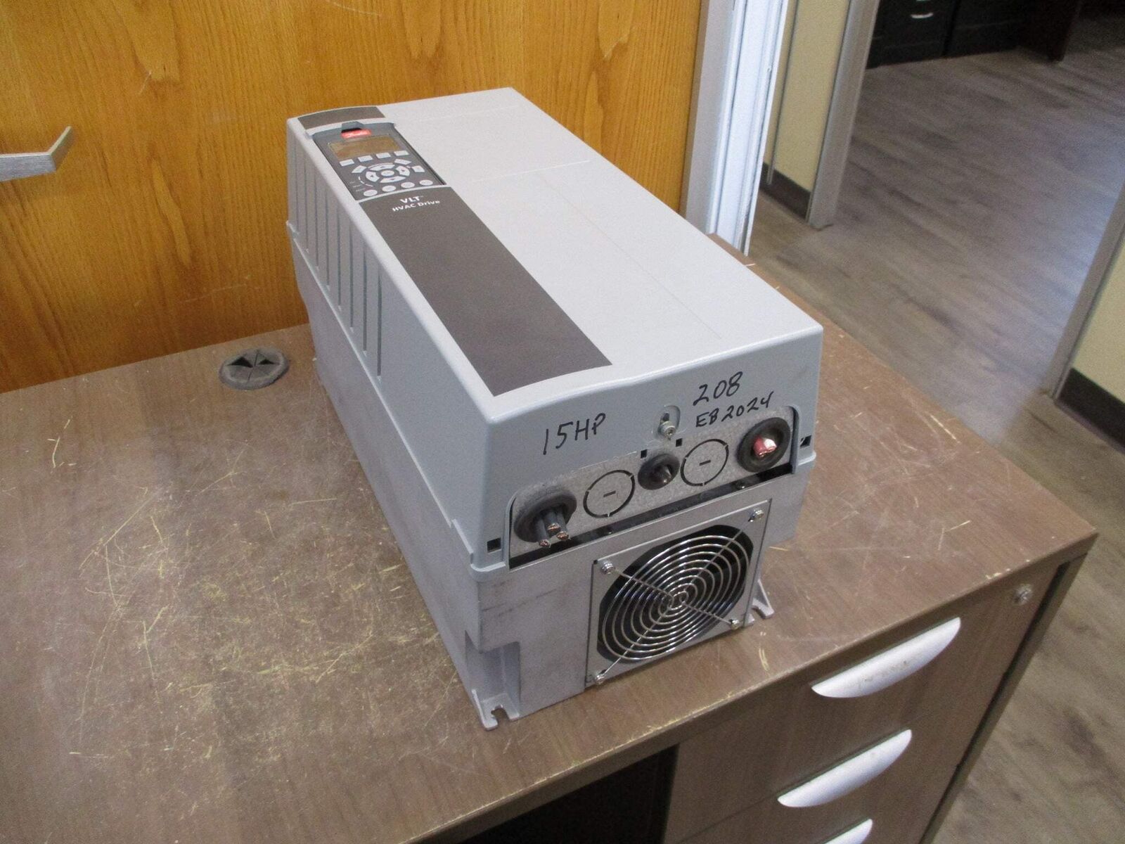 Danfoss VLT AC Drive 131B9365 15HP 3Ph w/ Keypad Used