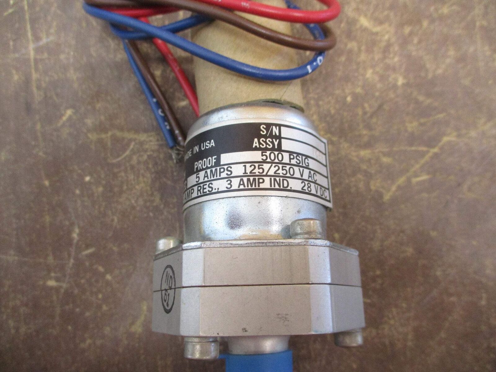 ITT Neo-Dyn Pressure Switch 130P11 C3 Range: 2-12PSIG 125/250VAC 28VDC *No Box*