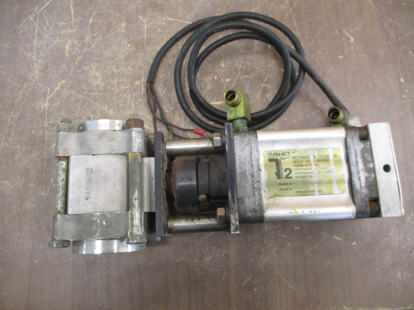 Turn-Act Rotary Actuator w/ Valve 899096 Used
