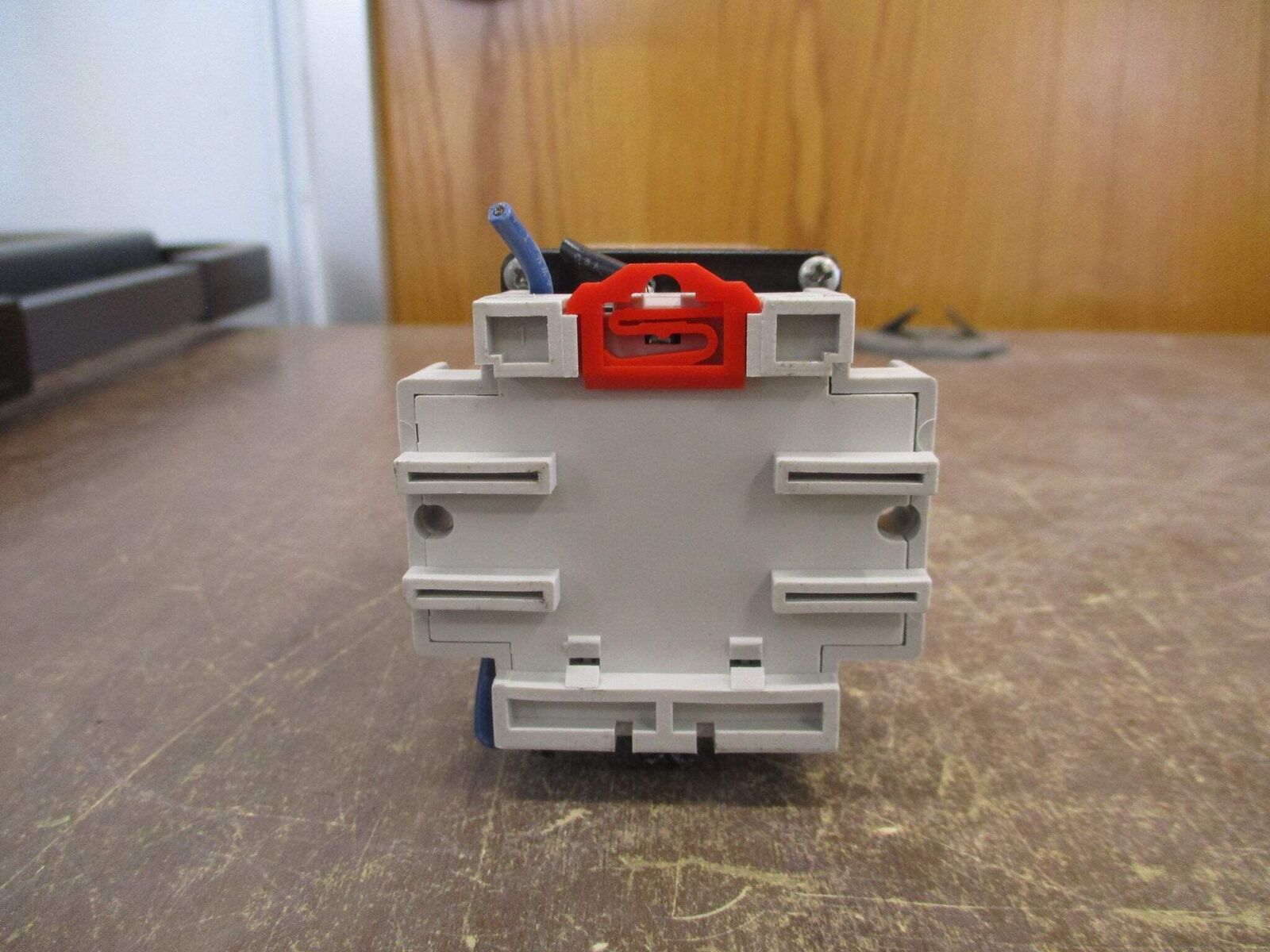 Eaton Time Delay Relay TMR5CC1120 120V AC/DC Delay: Fixed 2 Sec. w/ Base Used