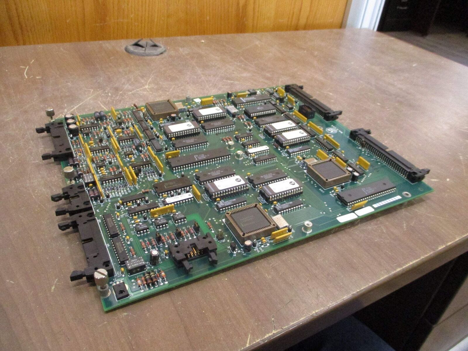 Allen-Bradley Controller Board 156007 Rev. 01 Used
