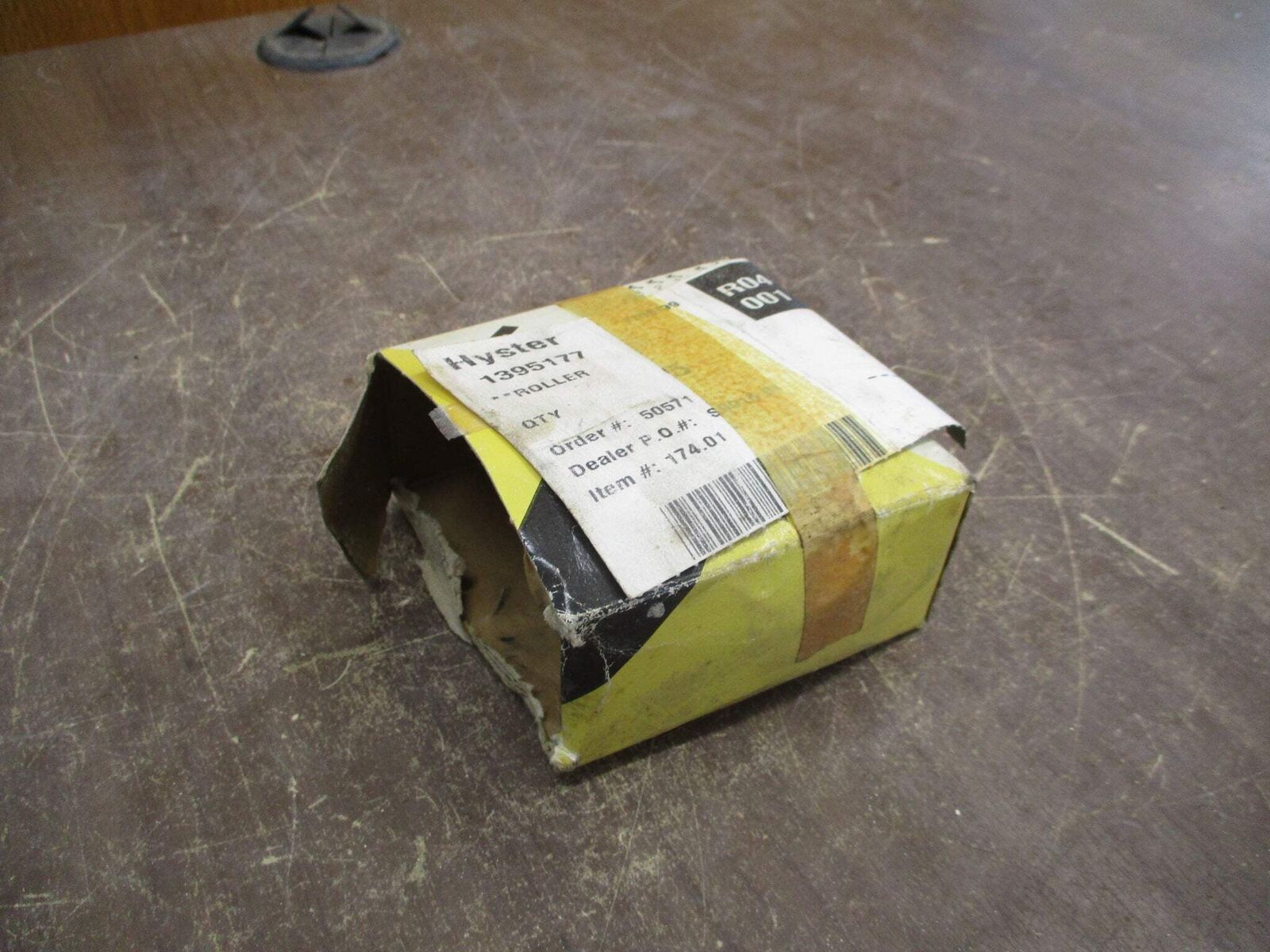 Hyster Roller 1395177 *Damaged Box* New Surplus