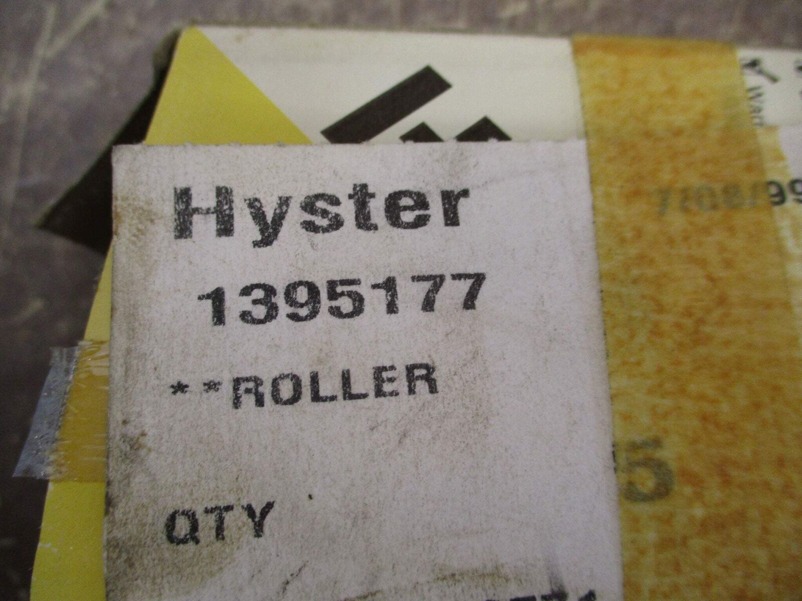Hyster Roller 1395177 *Damaged Box* New Surplus