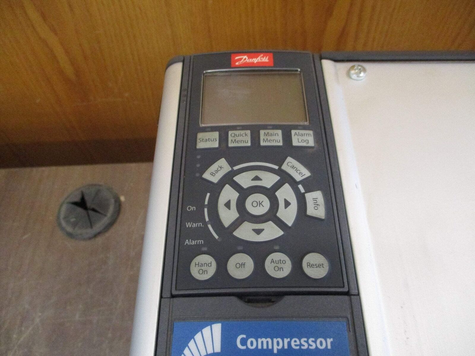 Danfoss CDS AC Drive 134F9368 25HP 3Ph w/ Keypad Used