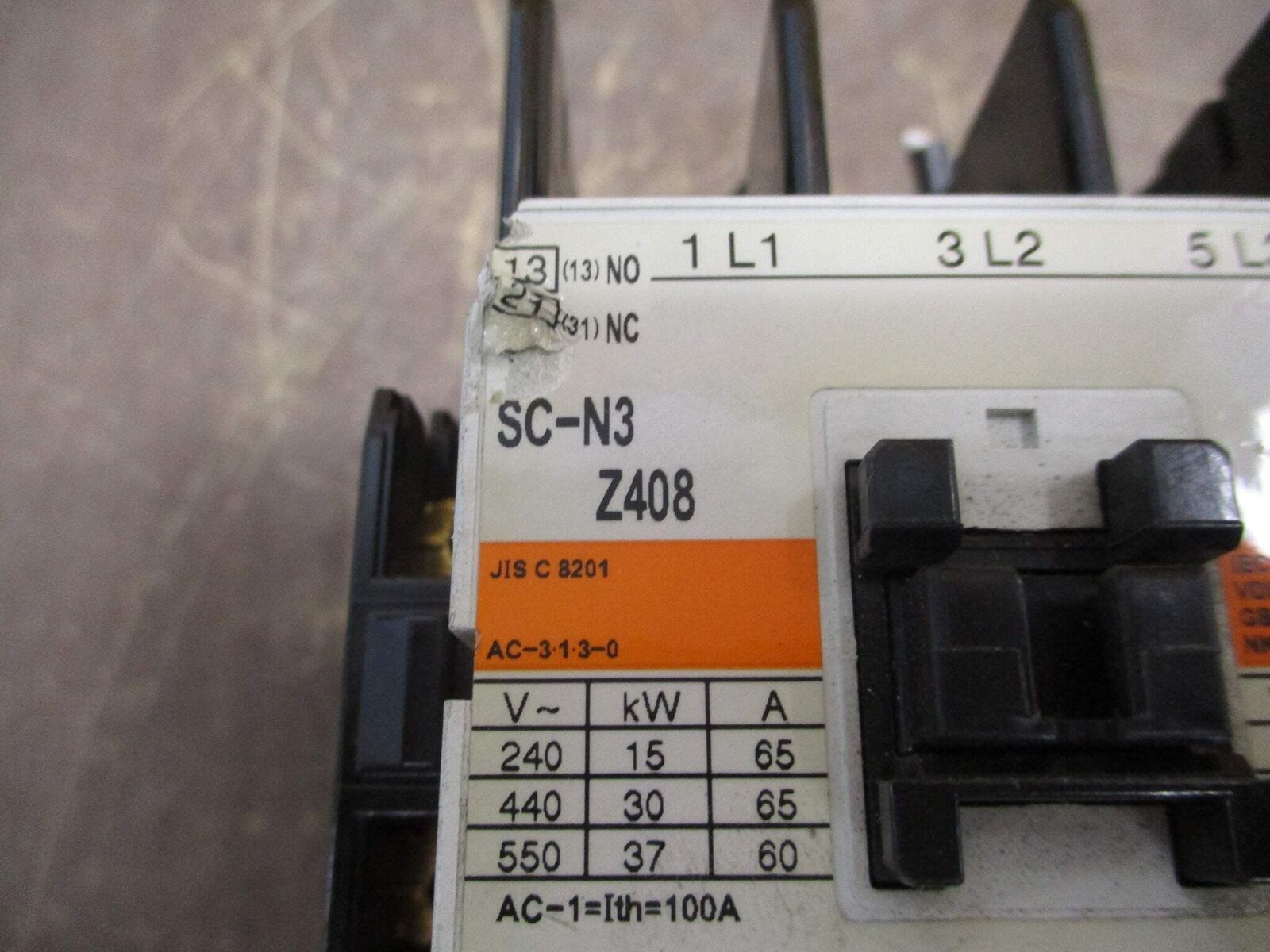 Fuji Electric Contactor SC-N3 Z408 200-230V Coil *Chipped Corner* Used