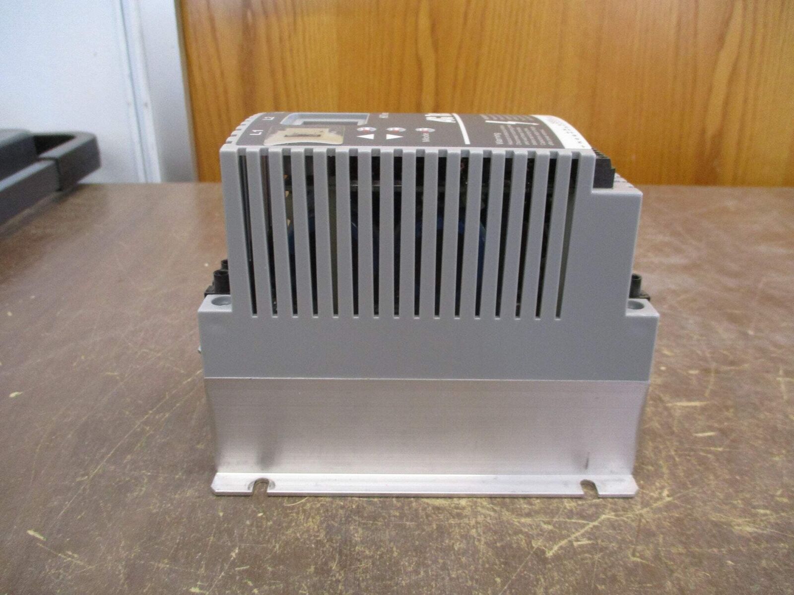 AC Tech SCF Series AC Drive SF410 1HP 3Ph Used