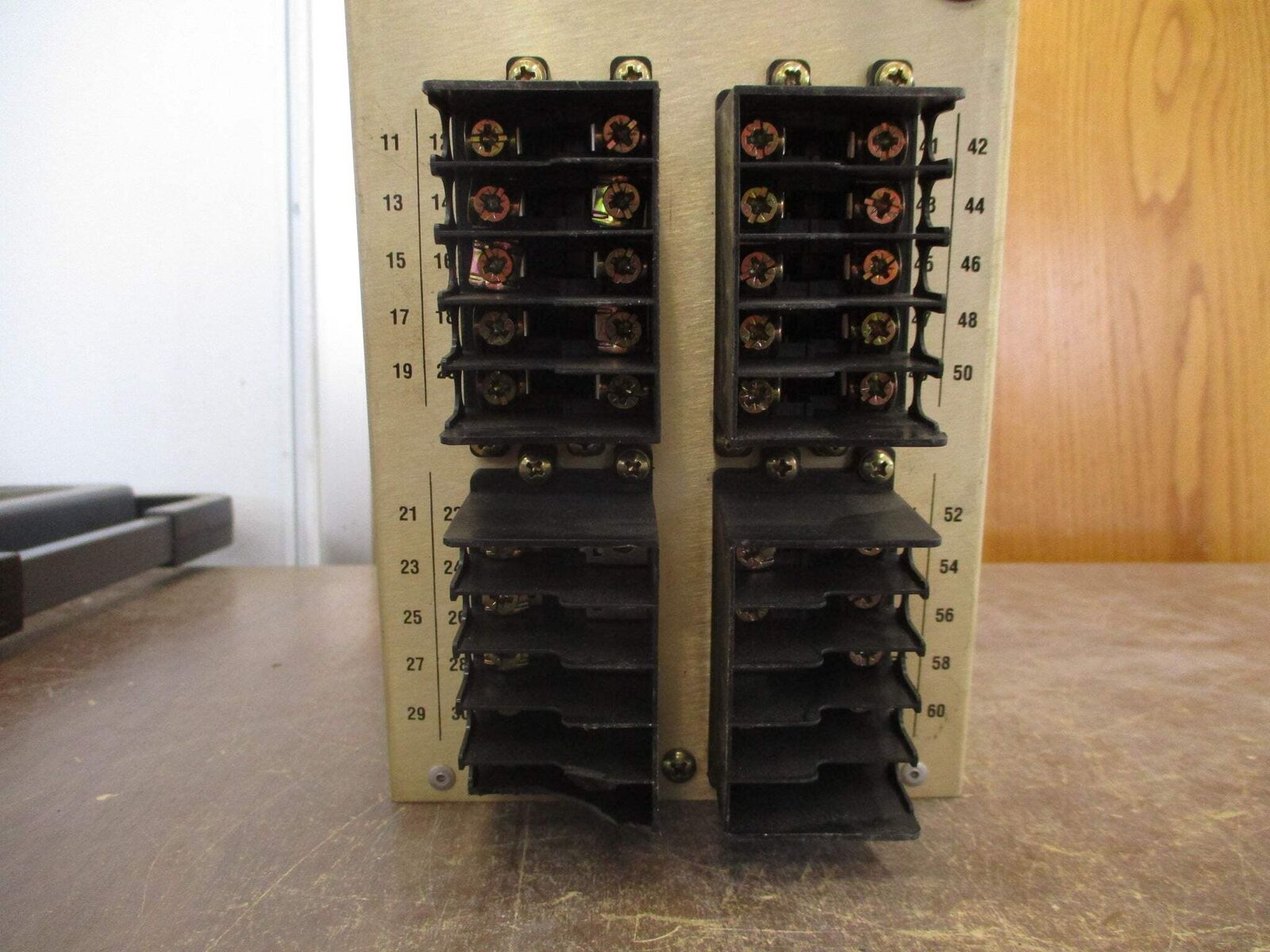 Cutler-Hammer Digitrip 3000 66D2005G21 *Broken Clip* Used