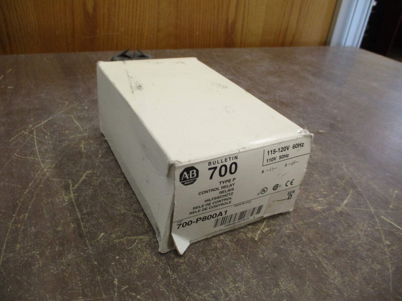 Allen-Bradley Type P Control Relay 700-P800A1 Ser. D 115-120V Coil New Surplus