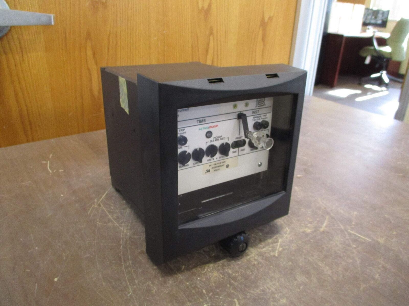 Basler Overcurrent Relay BE1-50/51B-105 Used