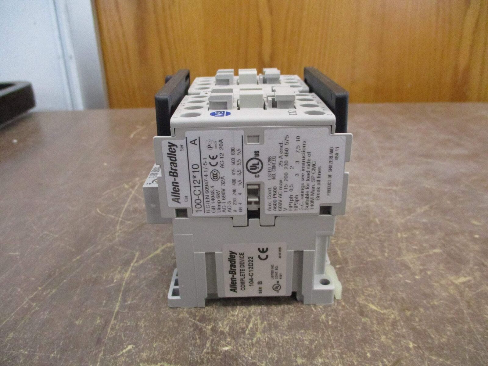 Allen-Bradley Reversing Contactor 104-C12D22 Ser. B 120V Coil New Surplus