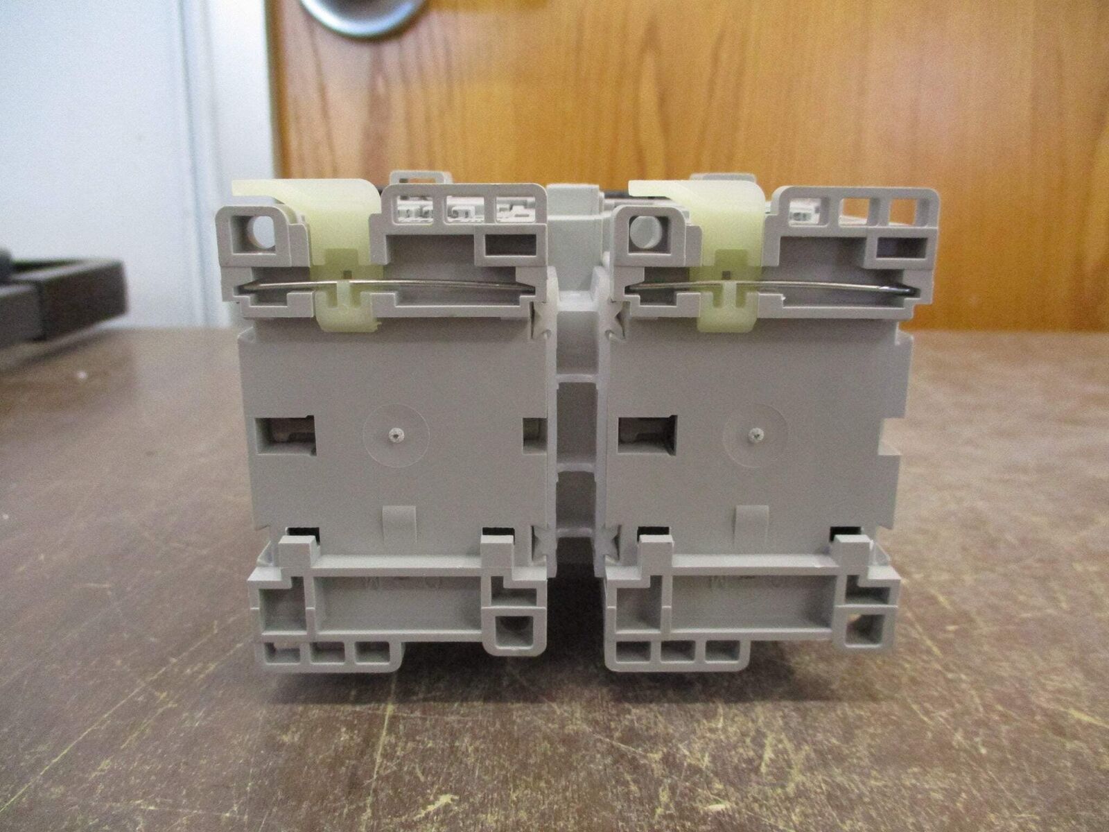 Allen-Bradley Reversing Contactor 104-C12D22 Ser. B 120V Coil New Surplus