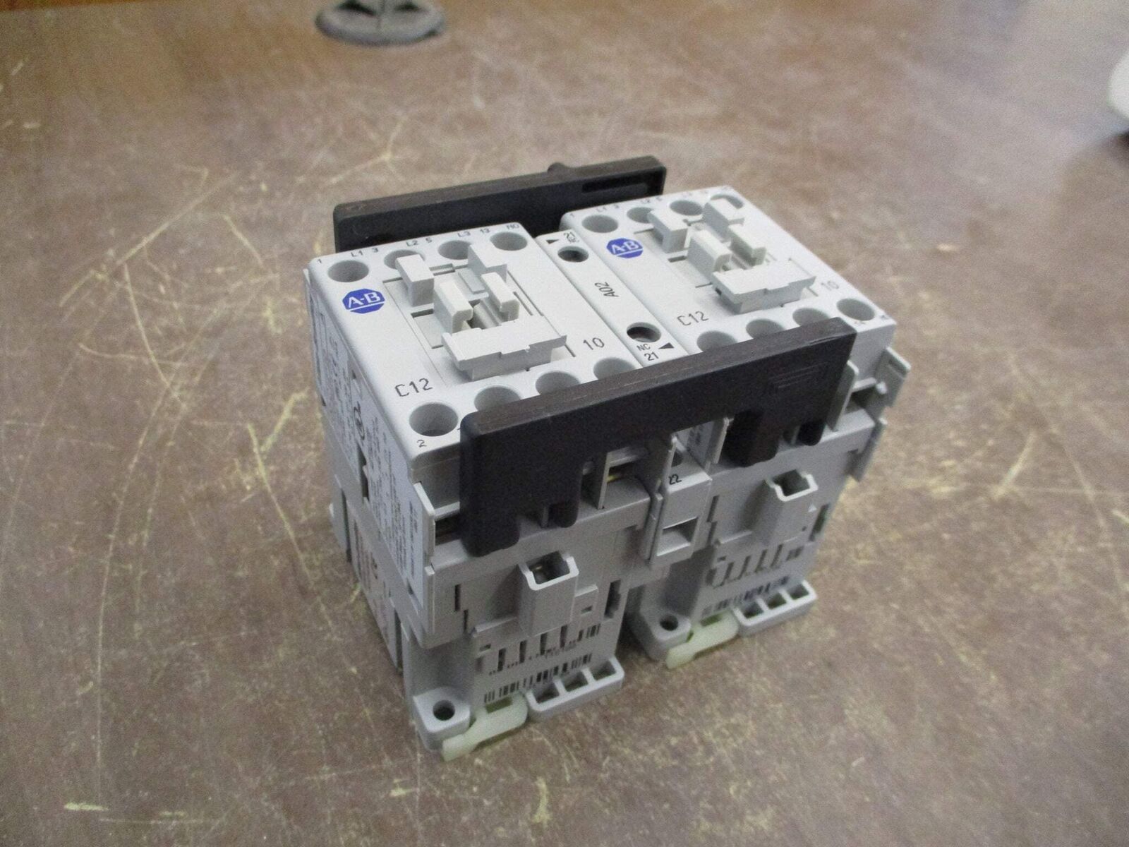 Allen-Bradley Reversing Contactor 104-C12D22 Ser. B 120V Coil New Surplus