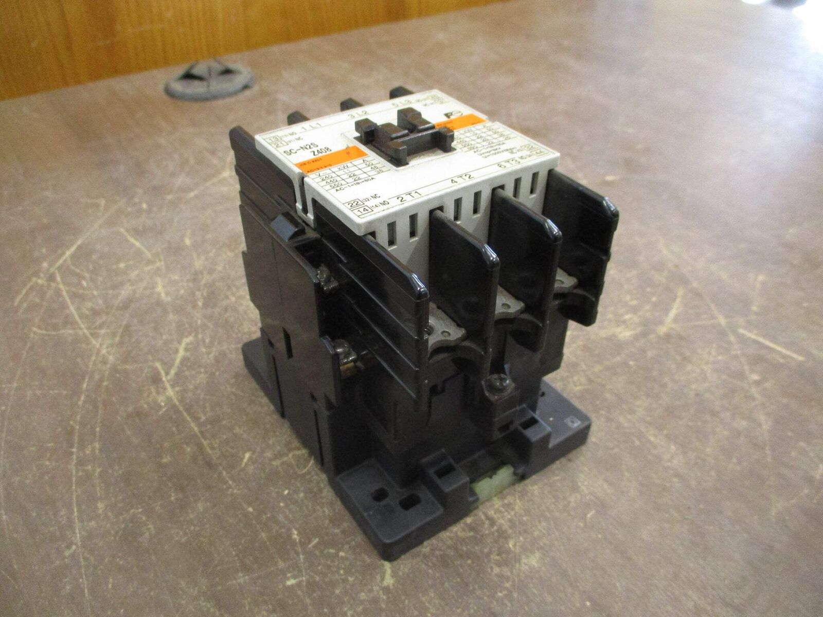 Fuji Electric Contactor SC-N2S Z408 200-230V Coil 100A 600V Used