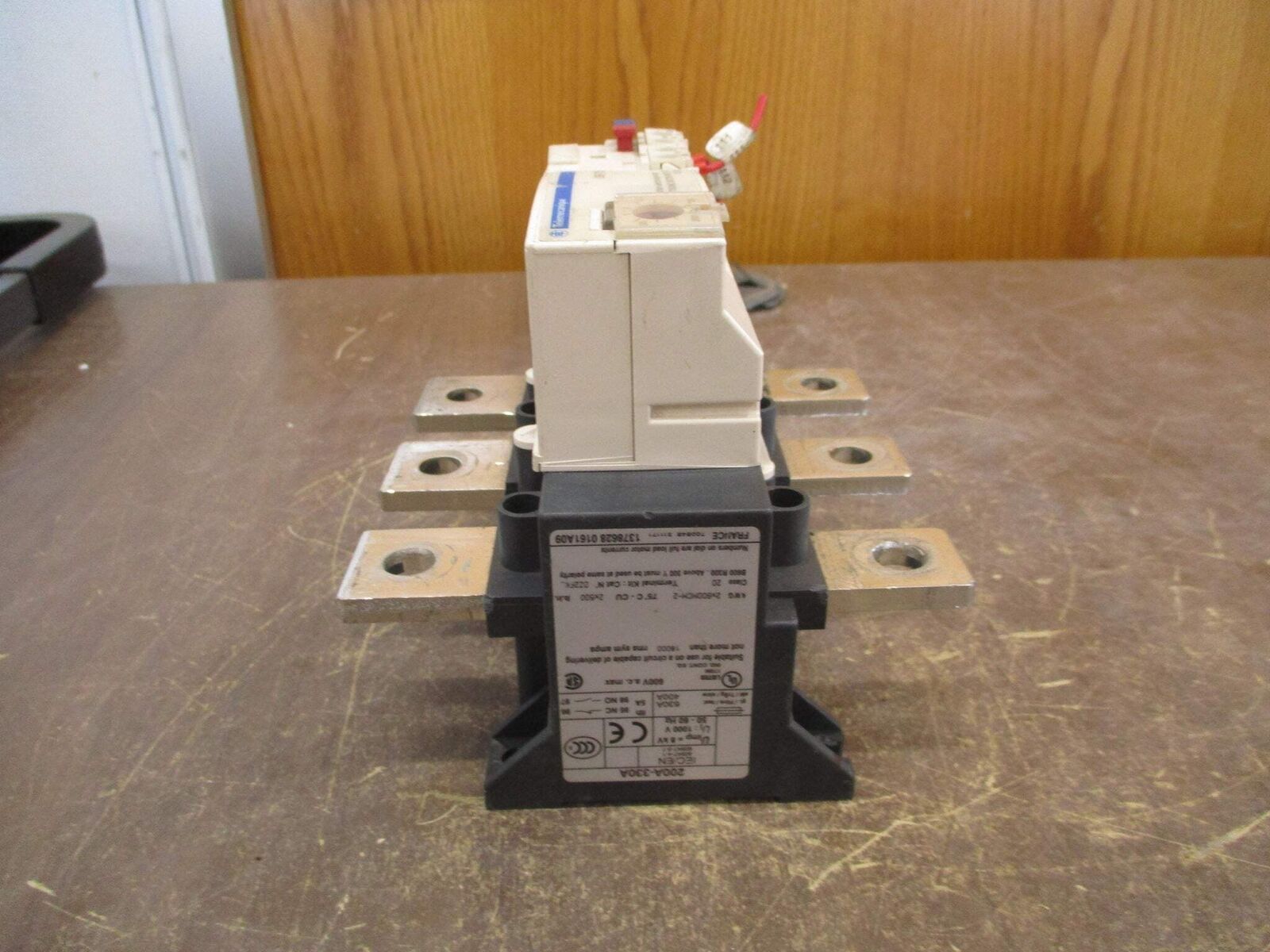 Telemecanique Solid State Overload LR9 F 7575 Trip: 200-330A Used