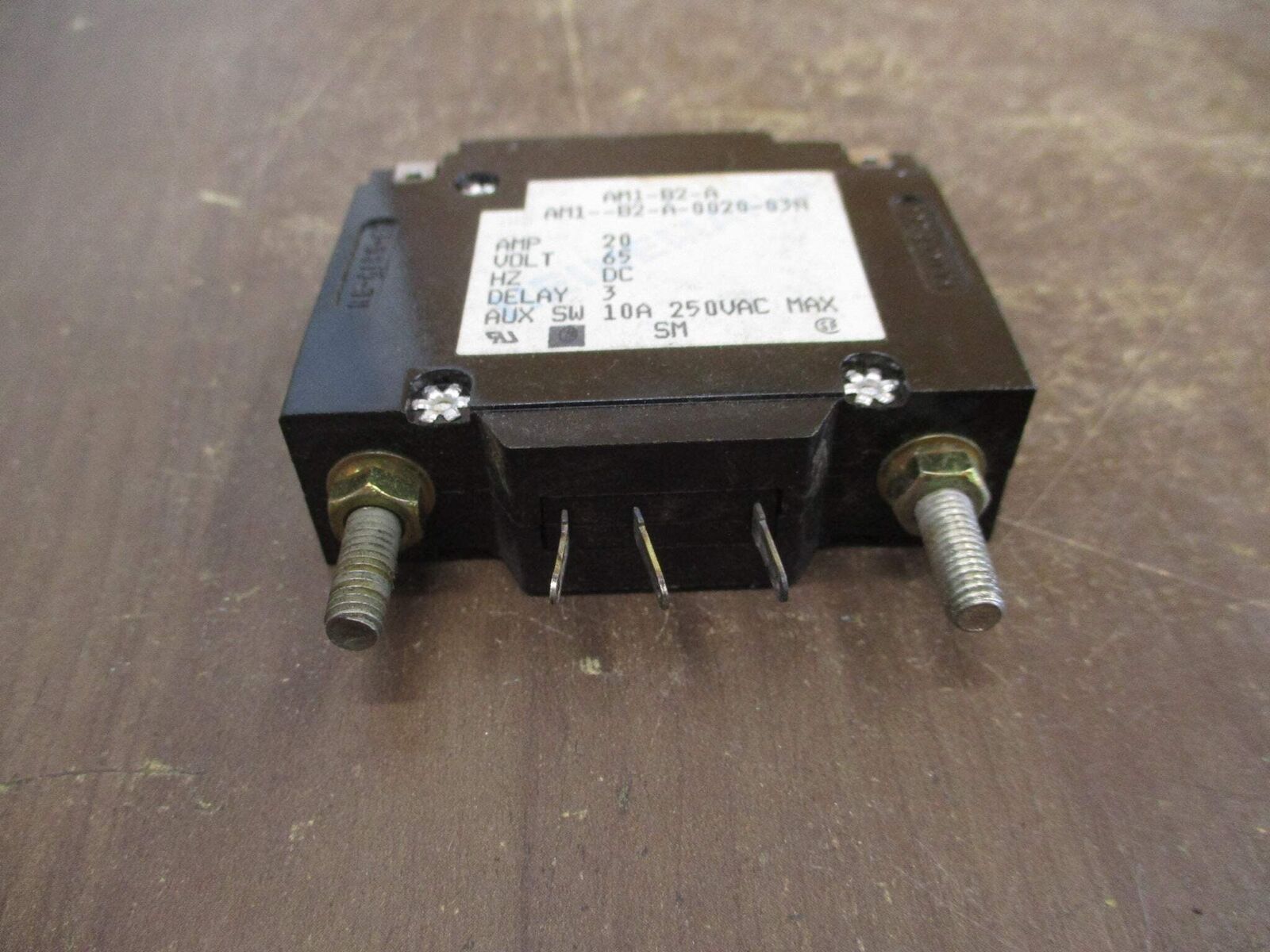 Heinemann DC Circuit Breaker AM1-B2-A-0020-03N 20A 65VDC 1P Used