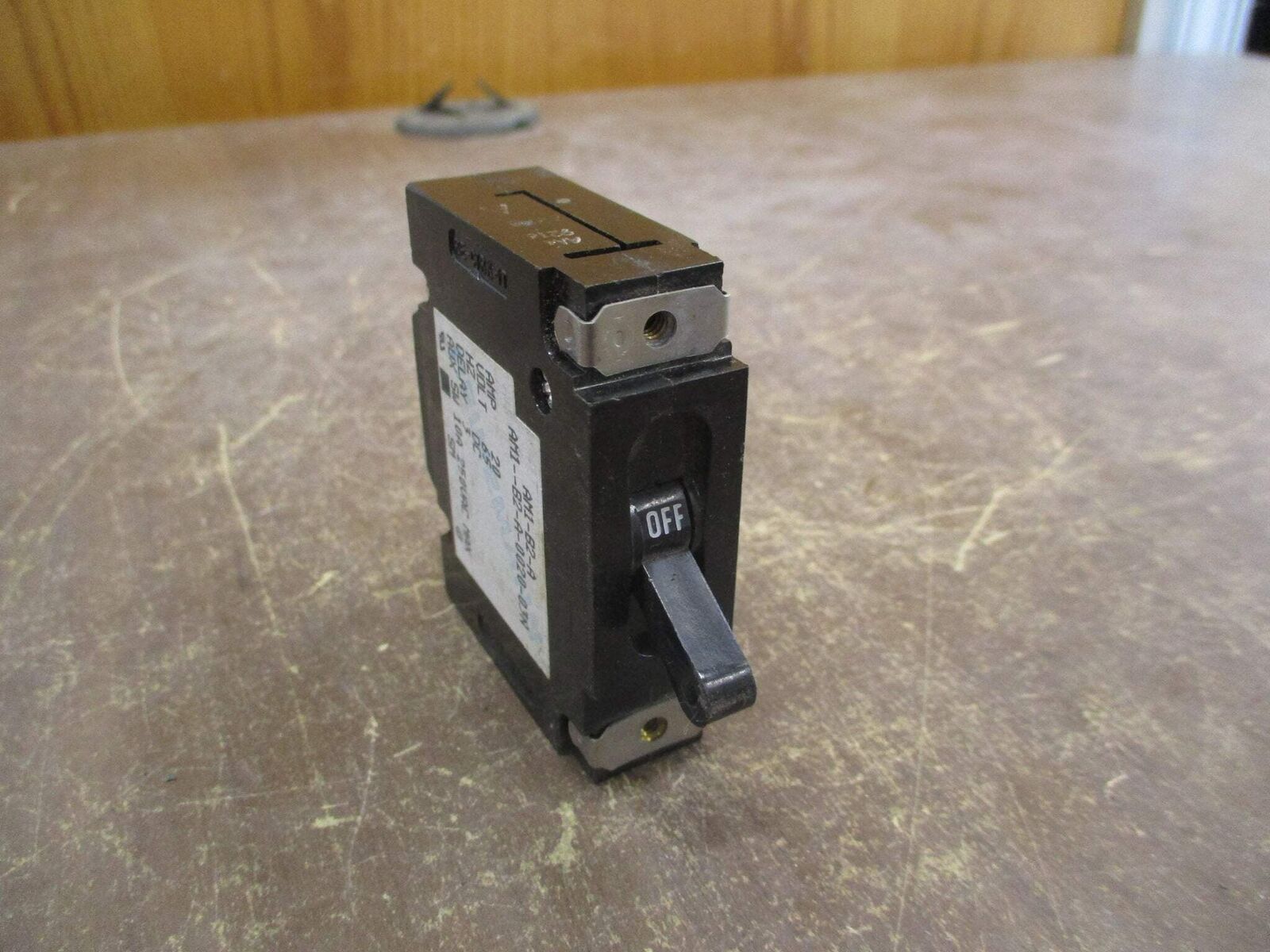 Heinemann DC Circuit Breaker AM1-B2-A-0020-03N 20A 65VDC 1P Used