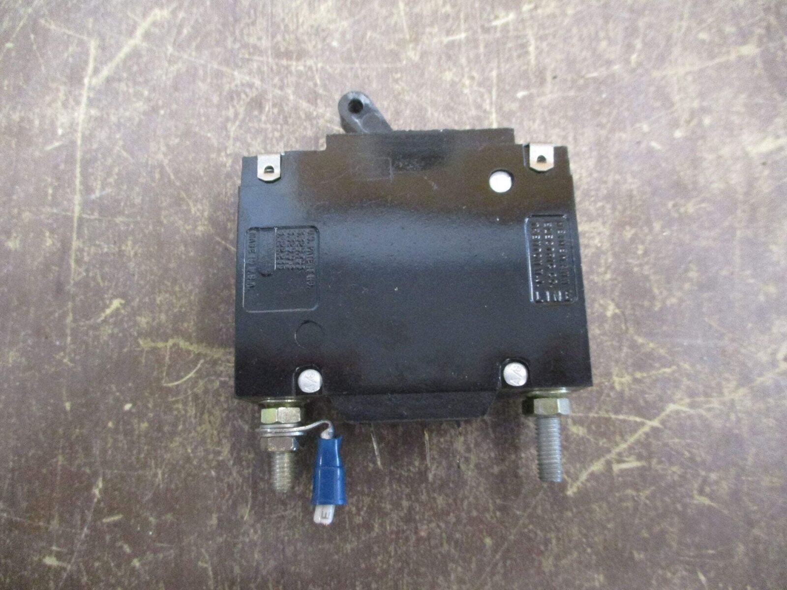 Heinemann DC Circuit Breaker AM1-B2-A-0015-03H 15A 65VDC 1P Used