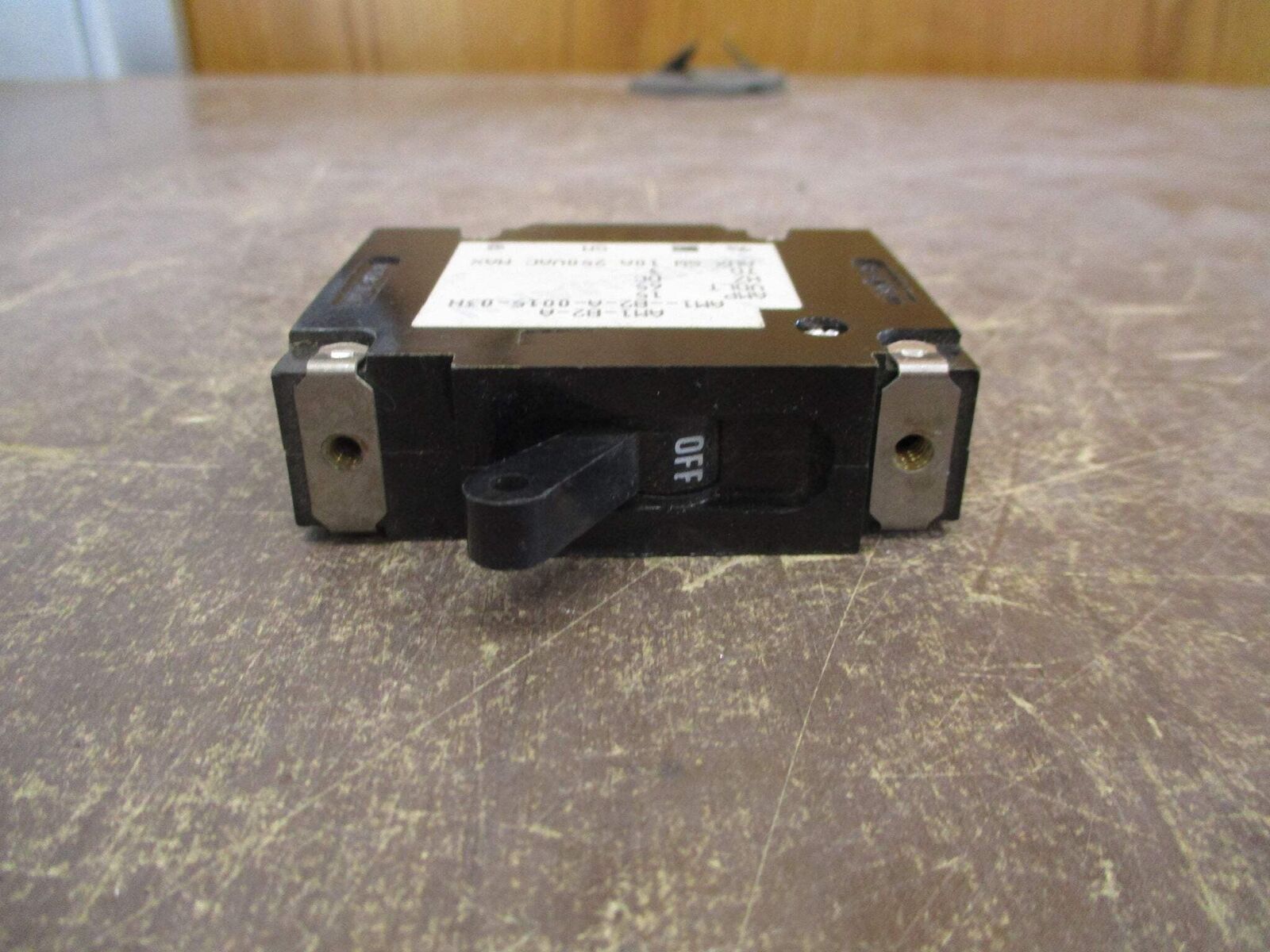 Heinemann DC Circuit Breaker AM1-B2-A-0015-03H 15A 65VDC 1P Used