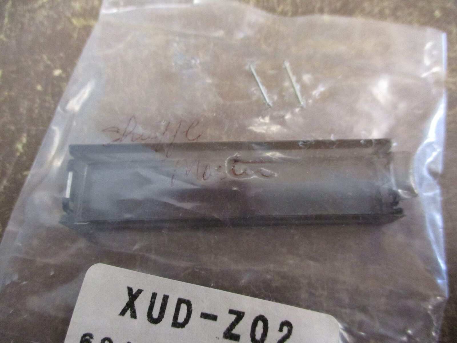 Telemecanique Photoelectric Sensor Cover XUD-Z02 New Surplus