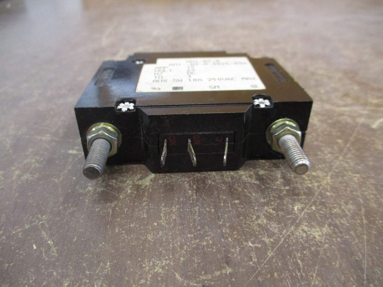 Heinemann DC Circuit Breaker AM1-B2-A-0015-03H 15A 65VDC 1P Used