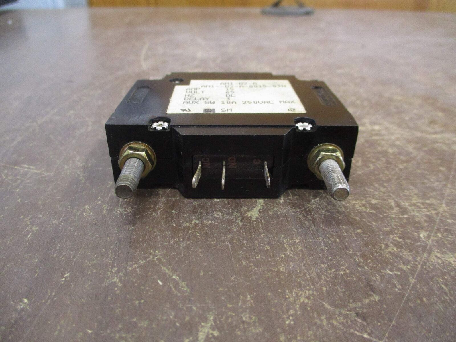 Heinemann DC Circuit Breaker AM1-B2-A-0015-03N 15A 65VDC 1P Used