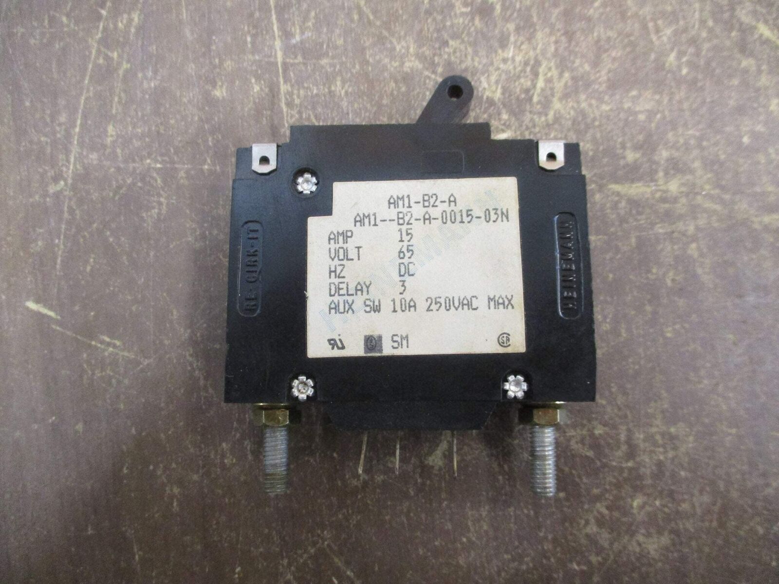 Heinemann DC Circuit Breaker AM1-B2-A-0015-03N 15A 65VDC 1P Used