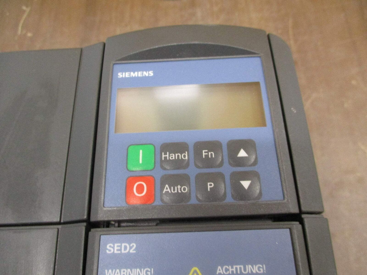 Siemens SED2-5.5/22X AC Drive 6SE6436-2UC25-5CA0 7.5HP 3Ph w/ Keypad Used