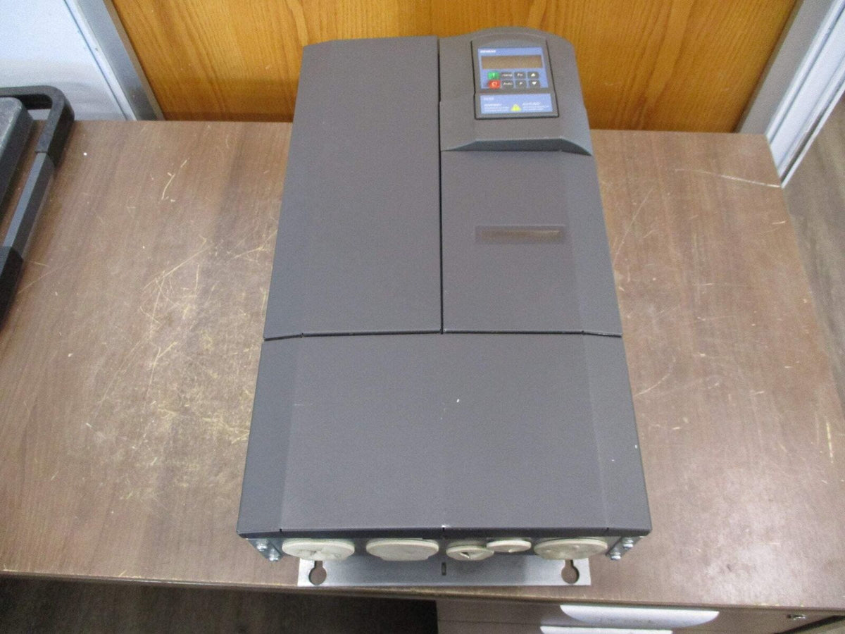 Siemens SED2-15/22X AC Drive 6SE6436-2UC31-5DA0 20HP 3Ph w/ Keypad Used