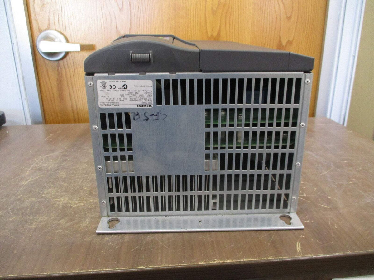 Siemens SED2-15/22X AC Drive 6SE6436-2UC31-5DA0 20HP 3Ph w/ Keypad Used
