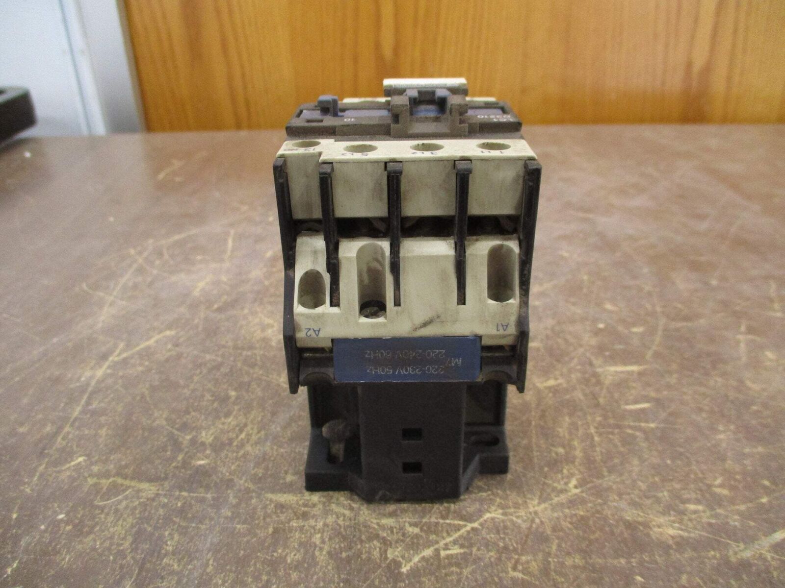 Telemecanique Contactor LC1 D3210 220-240 V Coil Used