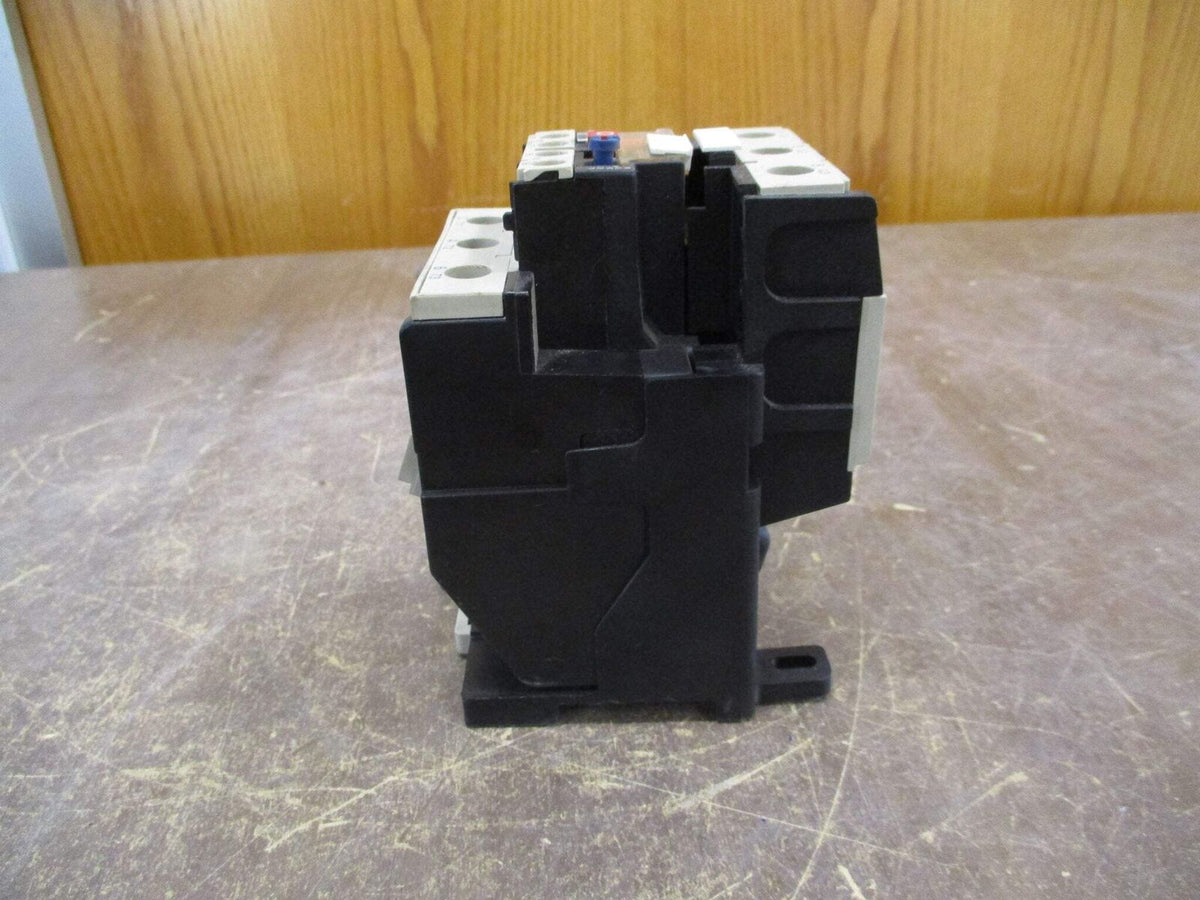 Telemecanique Solid State Overload LR2 D3561 Trip: 55-70A w/ DIN-Rail Adapter Us
