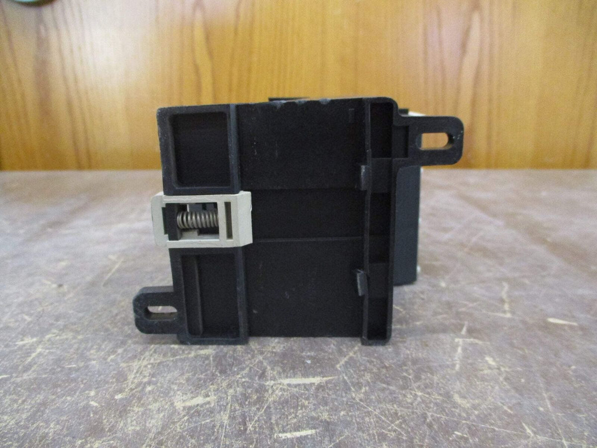 Telemecanique Solid State Overload LR2 D3561 Trip: 55-70A w/ DIN-Rail Adapter Us