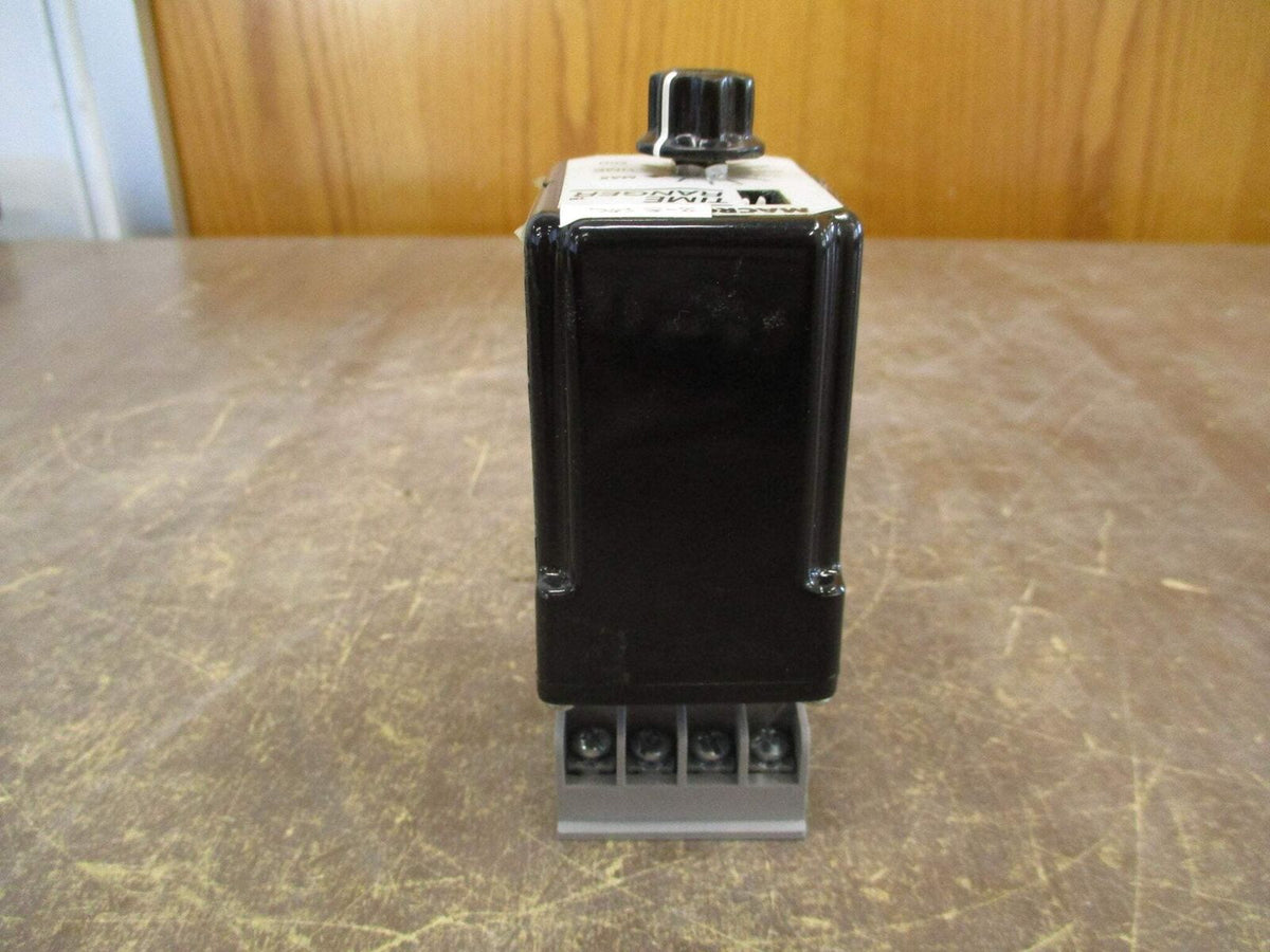 Macromatic Time Ranger Timer SS 60221 220VAC 10A w/ Base Used