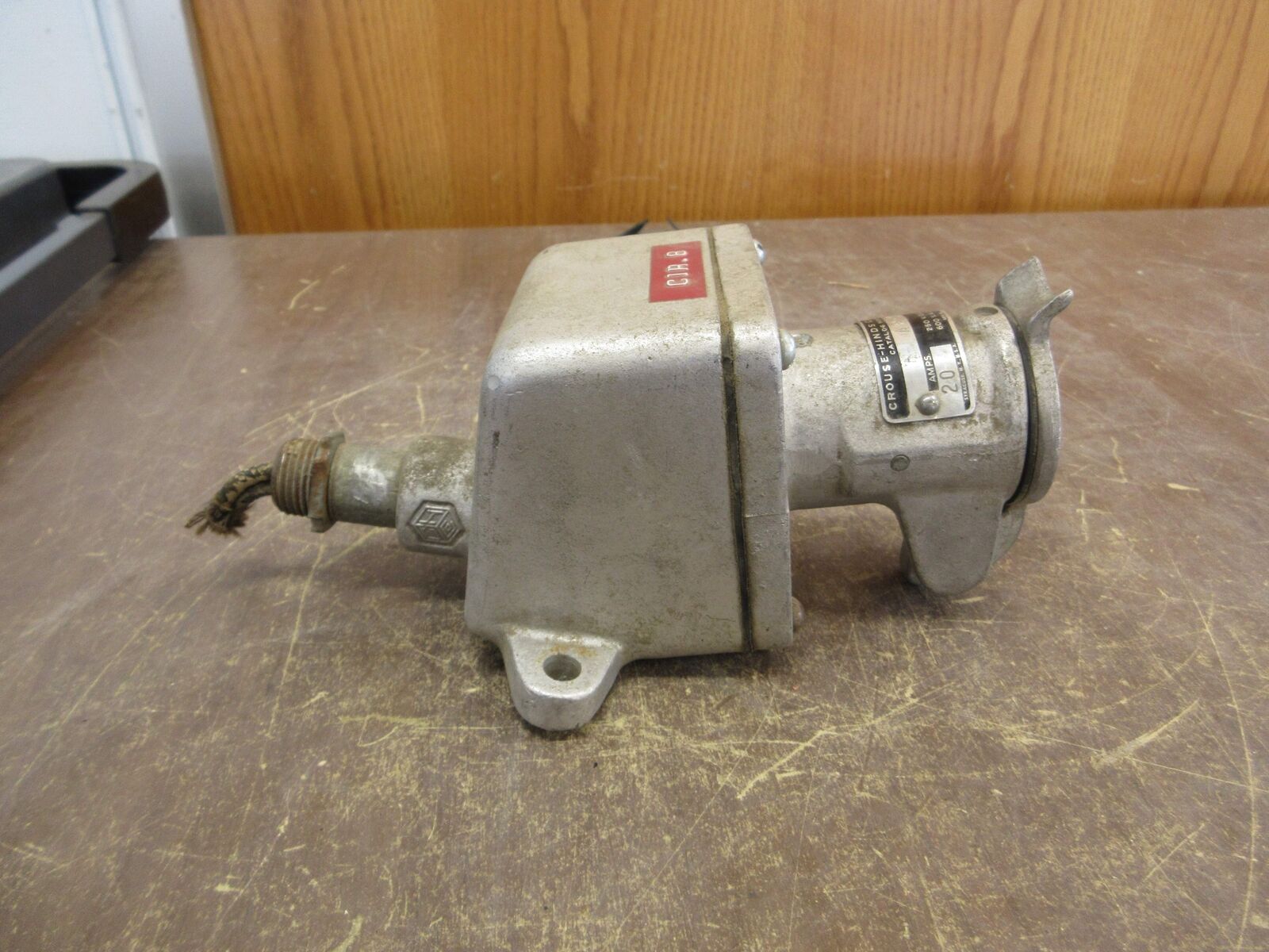 Crouse-Hinds Arktite Receptacle AR-221 20A 600V w/ Base Used