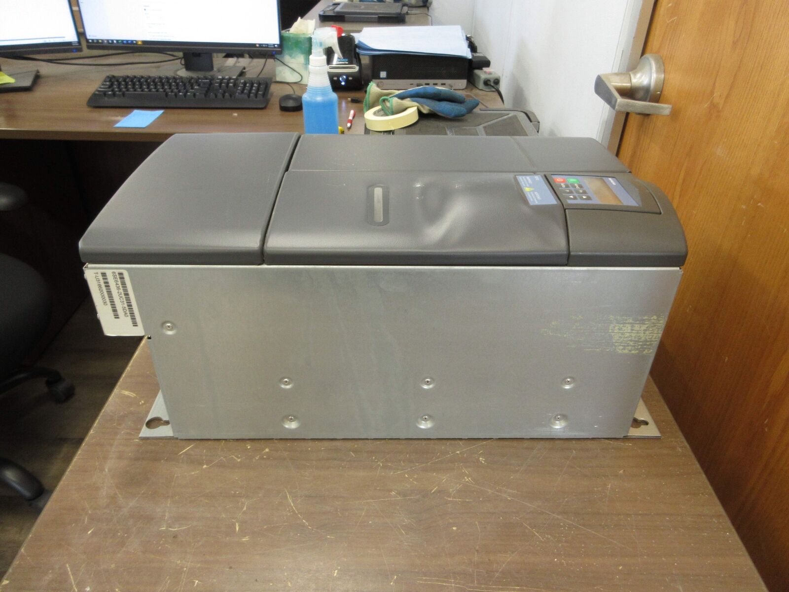 Siemens SED2-15/22X AC Drive 6SE6436-2UC31-5DA0 20HP 3Ph w/ Keypad Used