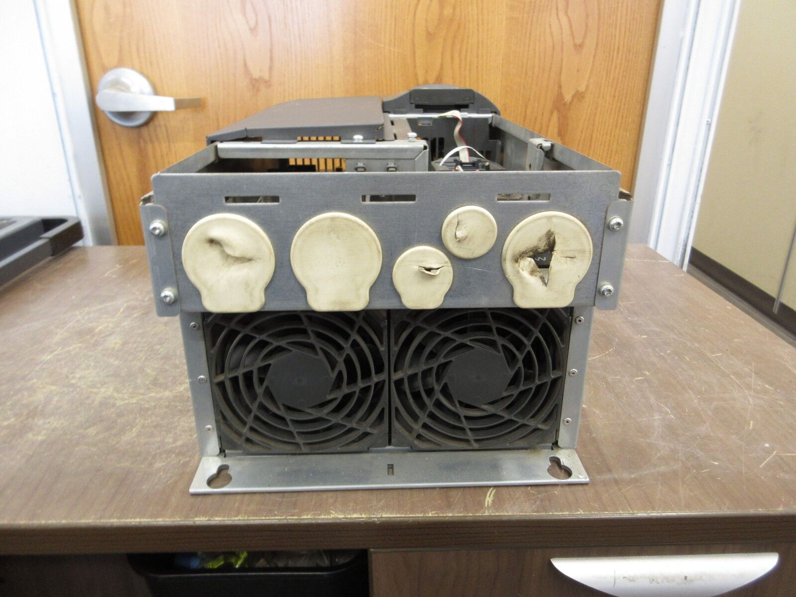 Siemens SED2-15/22X AC Drive 6SE6436-2UC31-5DA0 20HP 3Ph w/ Keypad *No Cover*