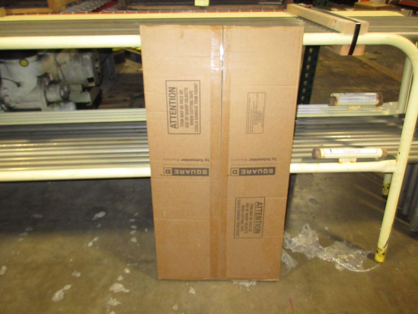 Square D Breaker Panel Box & Cover MH38BE / NC38SHR New Surplus