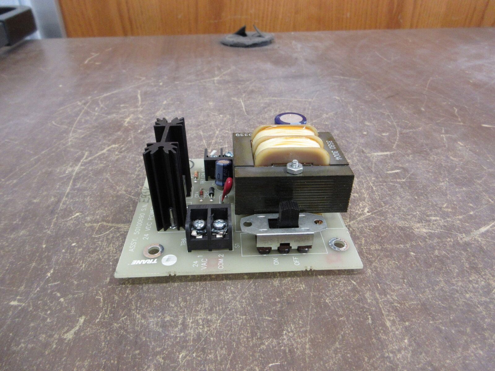 Trane Power Supply 50100690 Rev. 5 24VDC 100mA Used