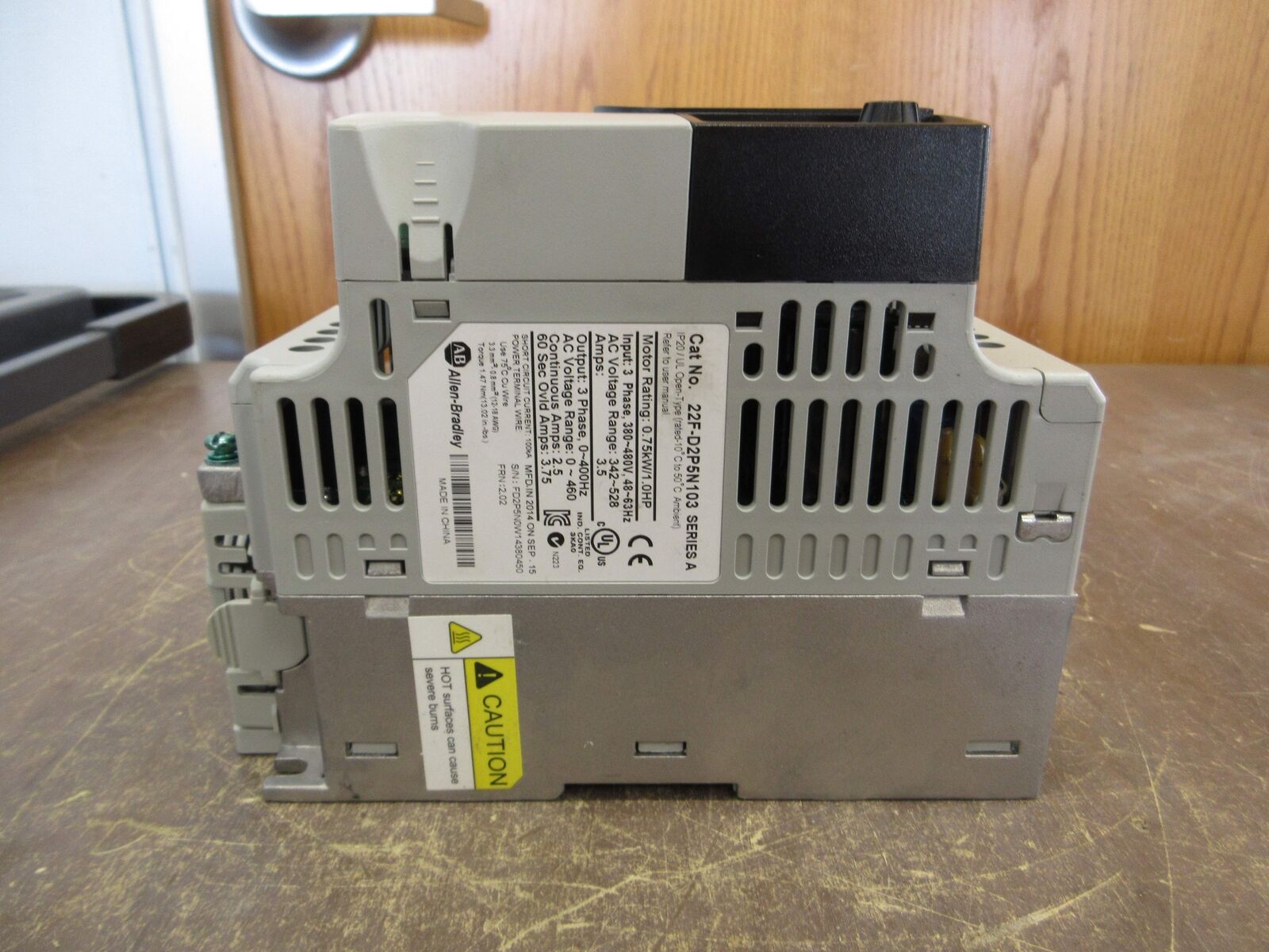 Allen-Bradley PowerFlex 4M AC Drive 22F-D2P5N103 1HP 3Ph Used