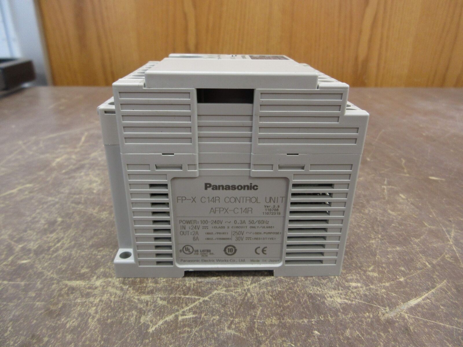 Panasonic FP-X C14R Control Unit AFPX-C14R Ver. 2.5 100-240V 0.3A 50/60Hz Used