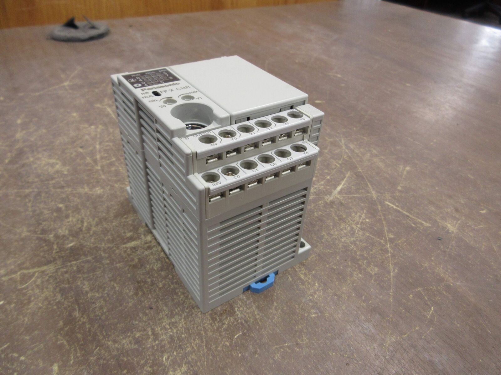 Panasonic FP-X C14R Control Unit AFPX-C14R Ver. 2.5 100-240V 0.3A 50/60Hz Used