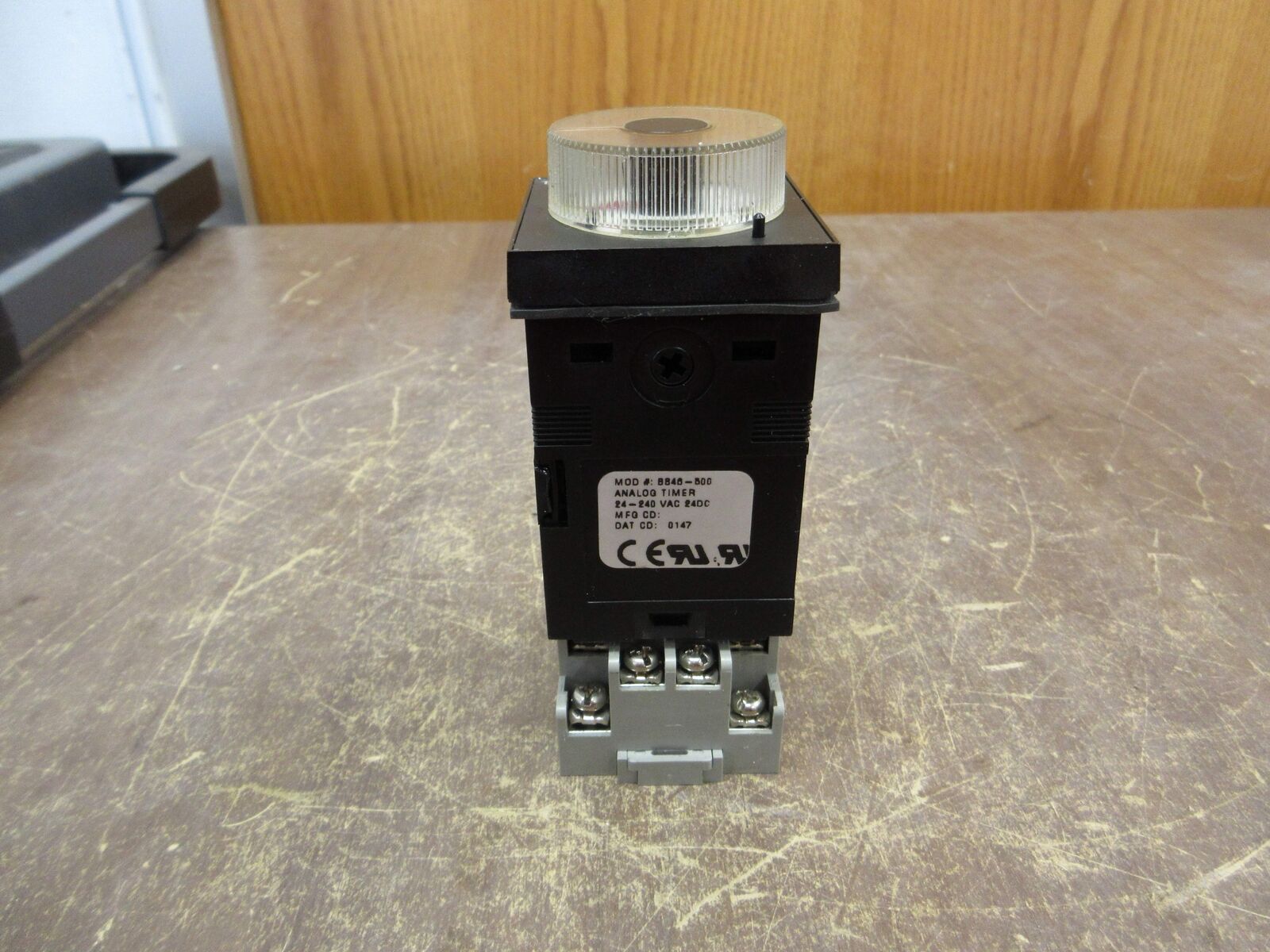 Eagle Signal Analog Timer B846-500 24-240VAC 24VDC w/ Base Used