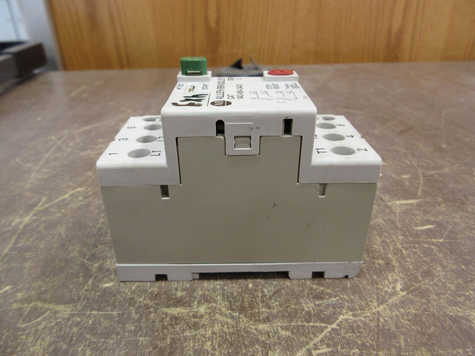 Allen-Bradley Manual Starter 140-MN-0400 Ser. C Trip: 2.5-4.0A Used