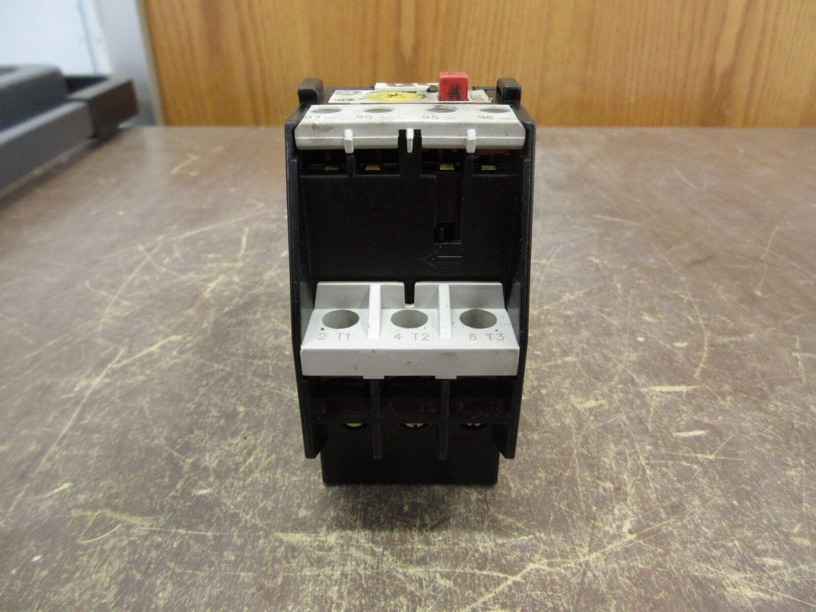 GE Starter CR7CA CR7G1WD 24V Coil Trip: 0.63-0.90A Used