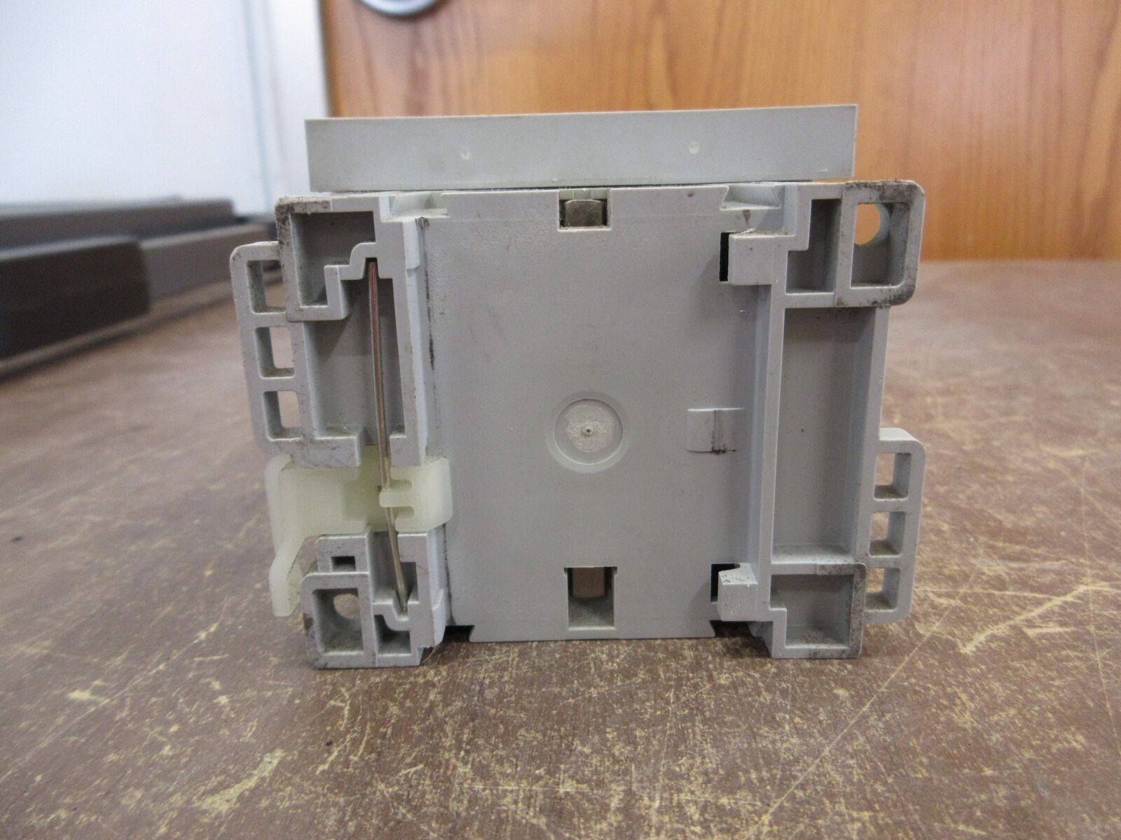 Allen-Bradley Contactor 100-C43*00 Ser. A 480V Coil 75A 600V (1) Aux Contact