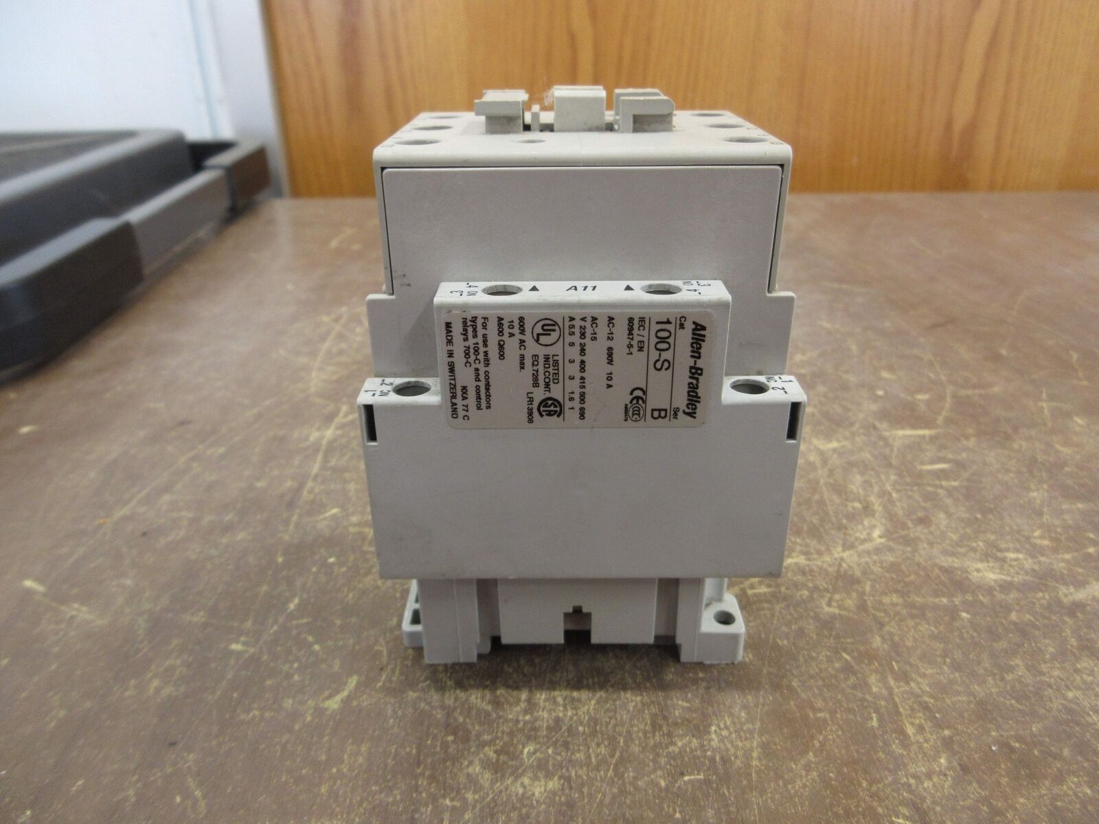 Allen-Bradley Contactor 100-C43*00 Ser. A 480V Coil 75A 600V (1) Aux Contact