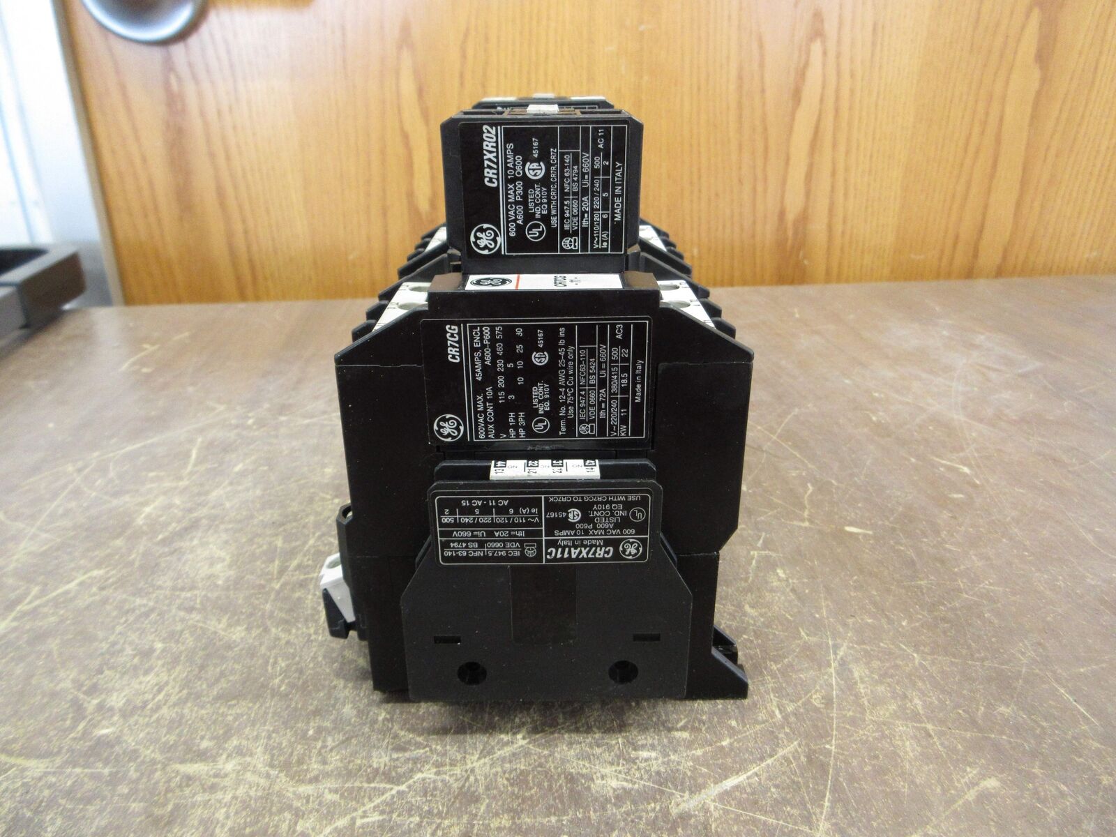 GE Reversing Contactor CR7CG 24V Coil 45A 600V (2) Aux Contact Blocks Used
