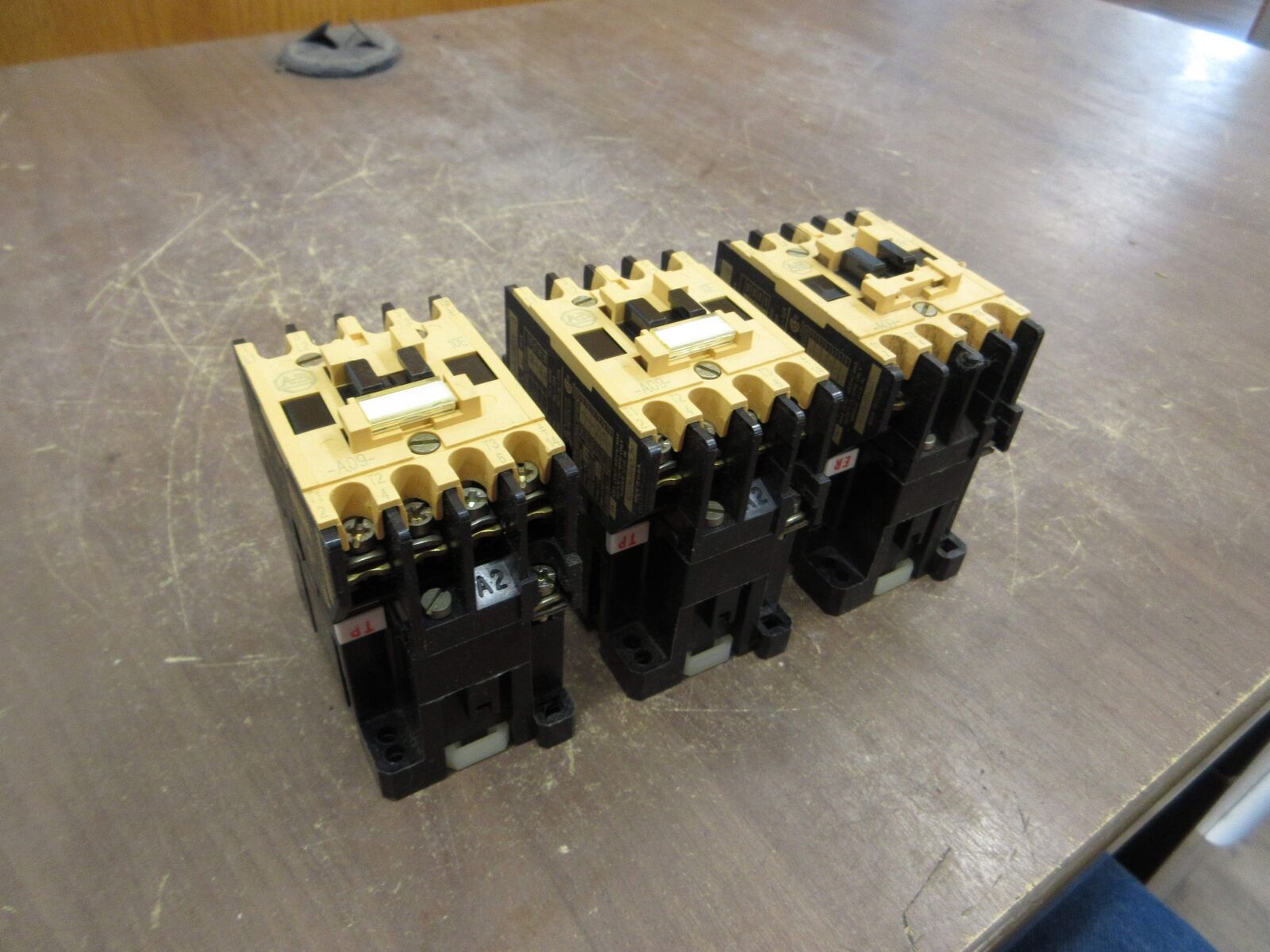 Allen-Bradley Contactor 100-A09ND3 9A 600V 120V Coil *Lot of 3* Used