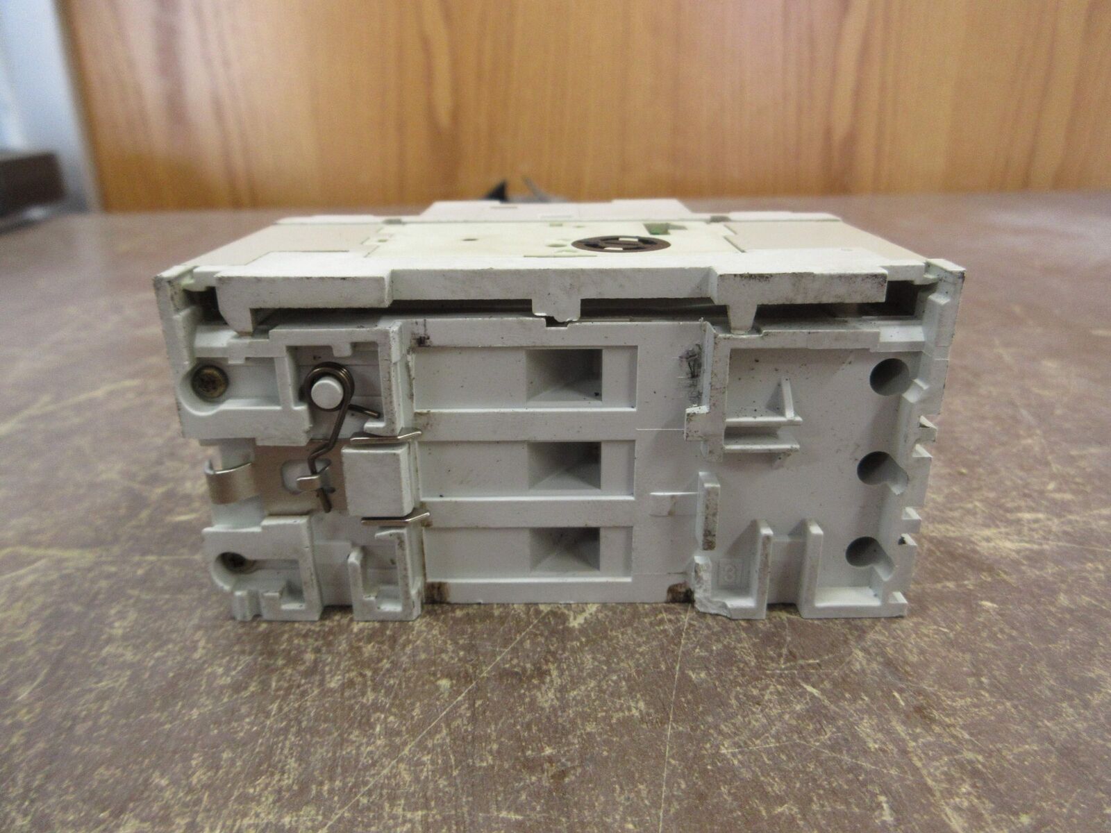 Allen-Bradley Manual Starter 140-MN-0630 Ser. C Trip: 4.0-6.3A *Chipped Base*