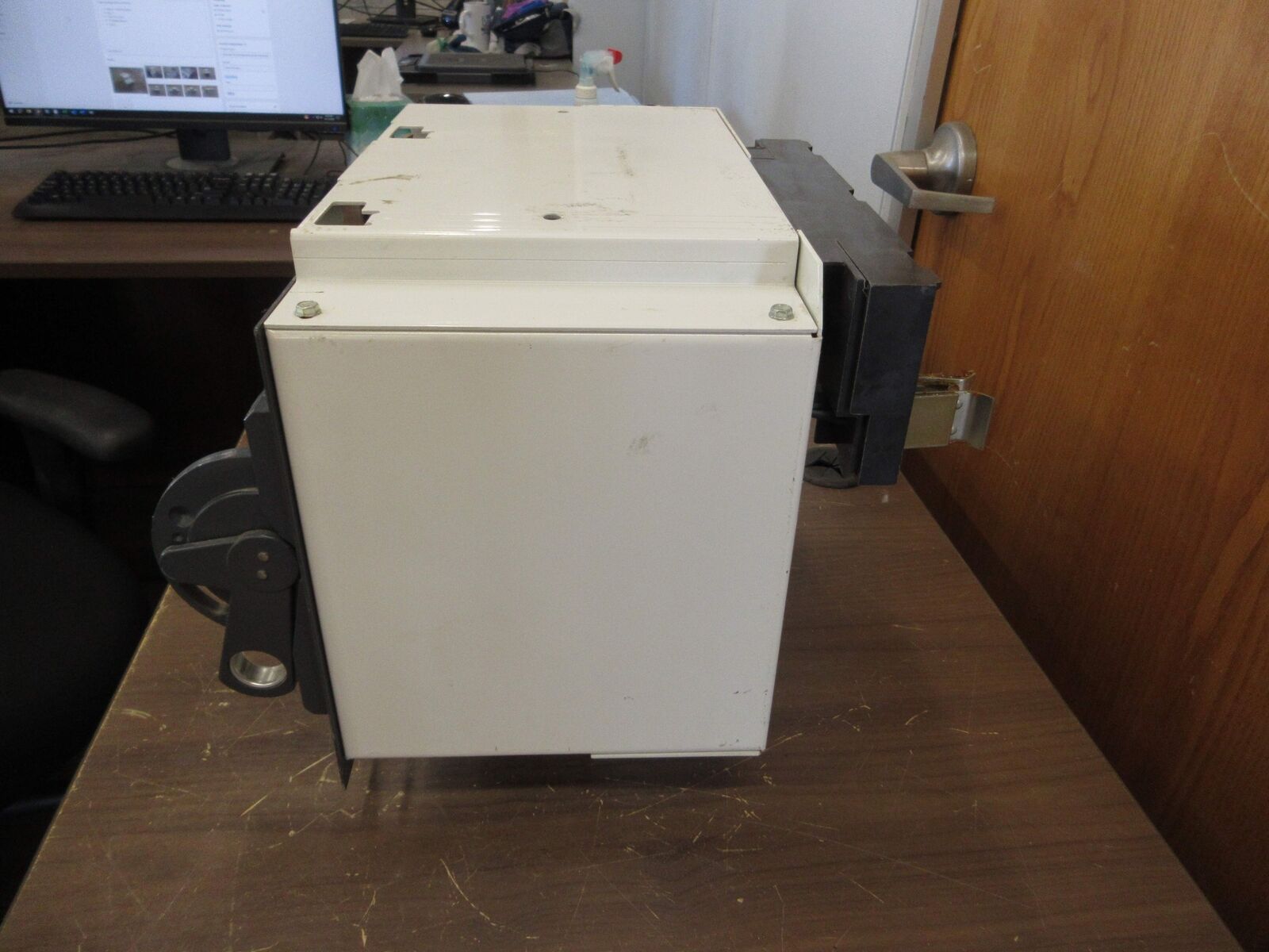 Allen-Bradley Size 1 MCC Bucket 2112B-BAB-3-4R-6-24R 480V 3Ph 60Hz 120V Coil